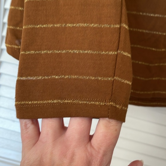 Plus 14W ruffles accent gold threads cognac knit top like New condition - Picture 6 of 9